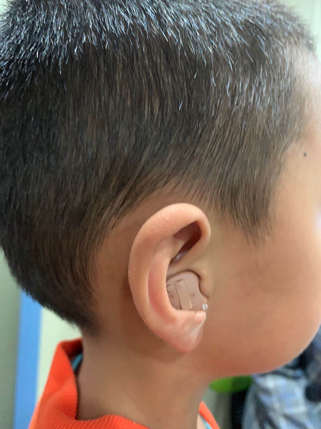 助听器佩戴效果图.jpg