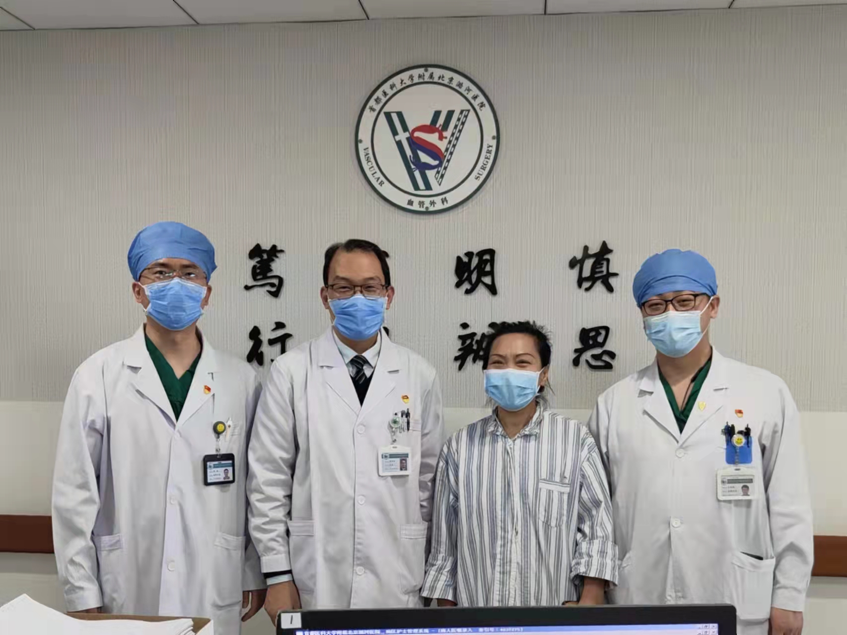 76a8ee554c916b3d19748dad12a6ed9.jpg 76a8ee554c916b3d19748dad12a6ed9.jpg