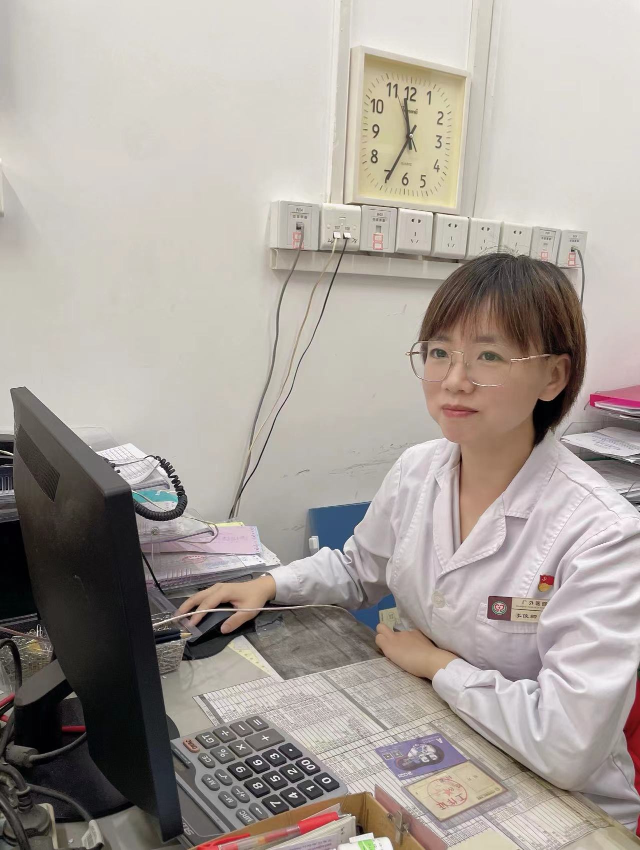 李俊卿.jpg 李俊卿.jpg