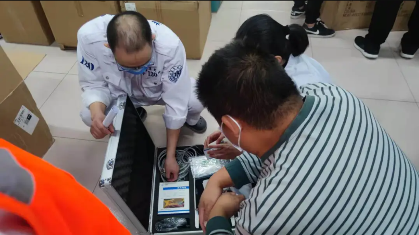 医用抢救车怎么封保障冬奥，看急救装备如何准备？_https://www.jmylbn.com_新闻资讯_第2张