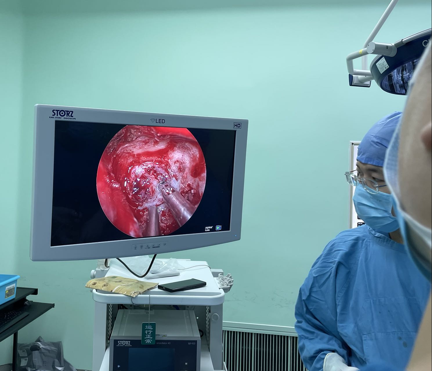 原州区人民医院神经脊柱外科成功应用双镜技术开展高血压性脑出血手术治疗 - 固原新闻网_固原市主流新闻媒体门户