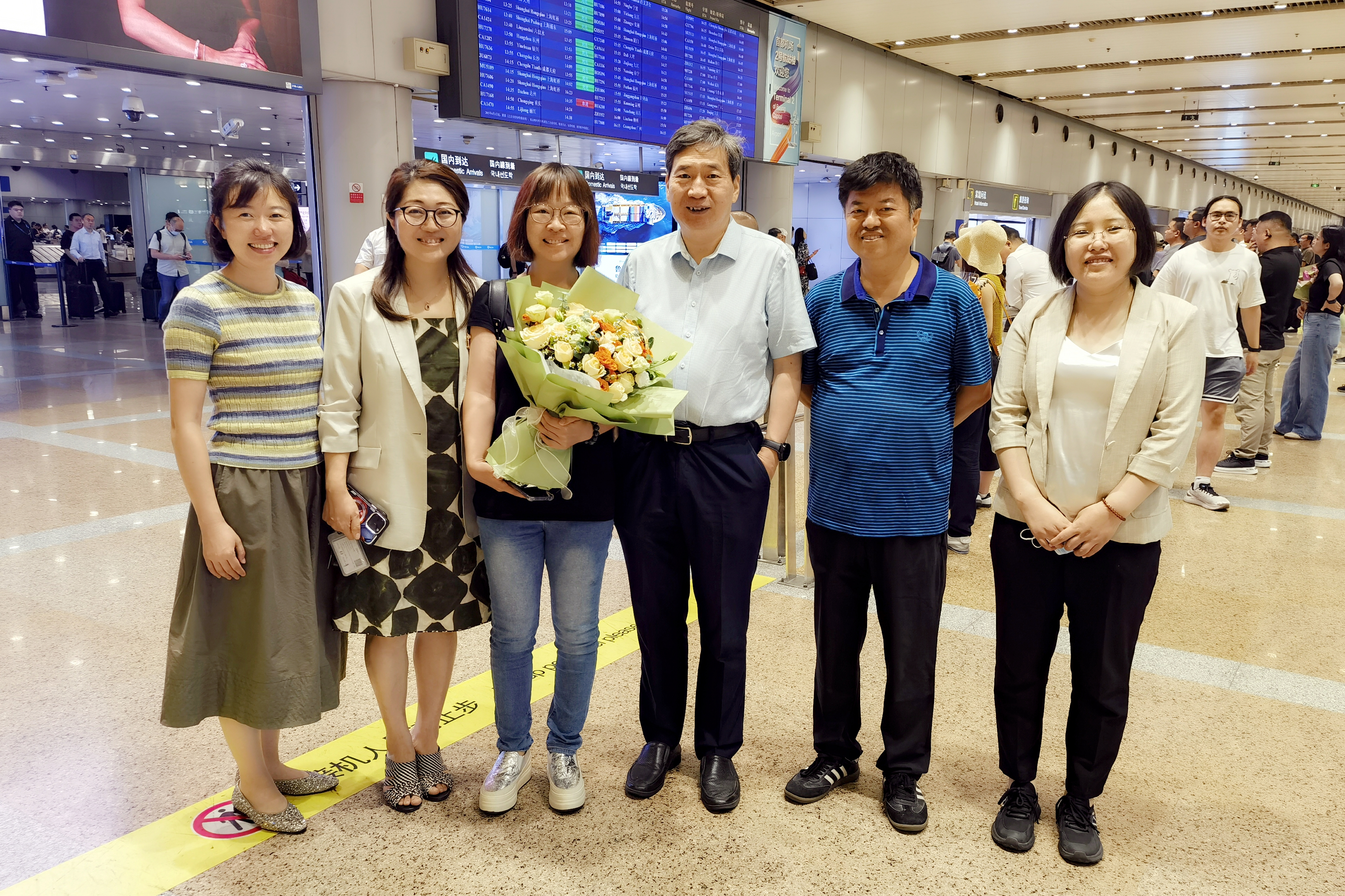 1迎接高立亚返京.jpg 1迎接高立亚返京.jpg