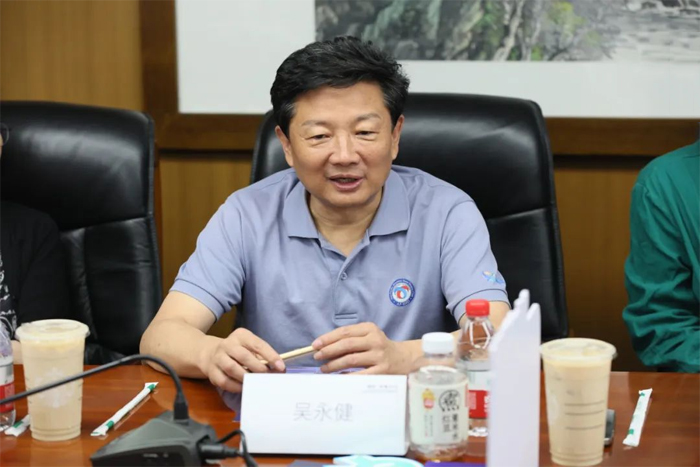 吴永健.jpg 吴永健.jpg