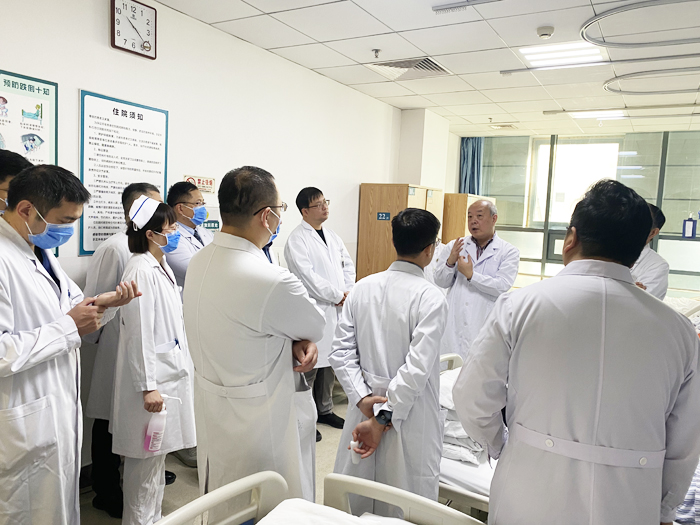 查房.jpg