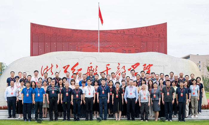 图片2.png 图片2.png