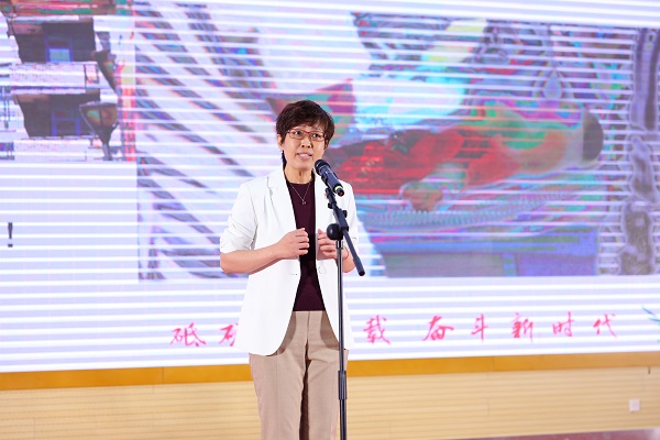 3.北京儿童医院急诊内科主任王荃宣讲《孩子健康平安是我最大的心愿》。张淼   摄.JPG