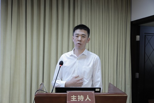 冯兆民.JPG