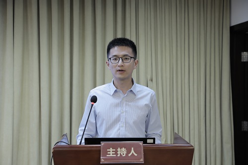 董力.JPG